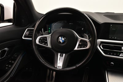 BMW 330e Touring M-Sport aut.