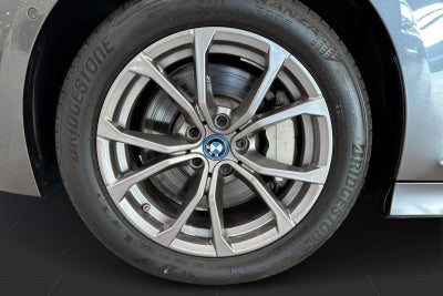 BMW 330e Touring Sport Line aut.