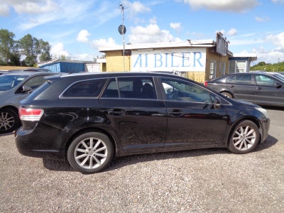 Toyota Avensis VVT-i T2 Business stc.
