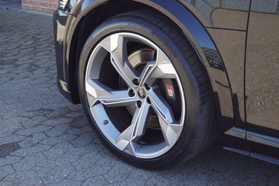 Audi e-tron S quattro