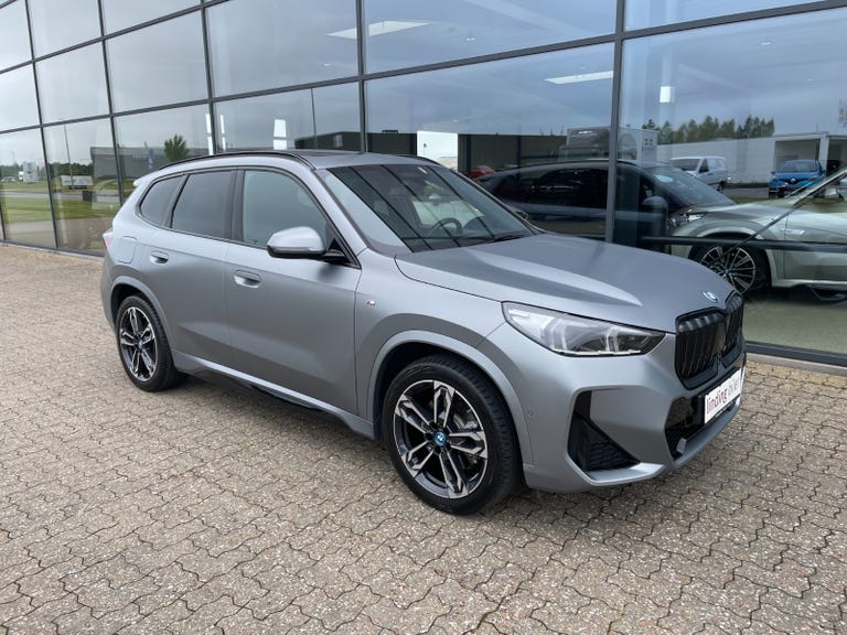 BMW iX1 xDrive30 Fully Charged M-Sport