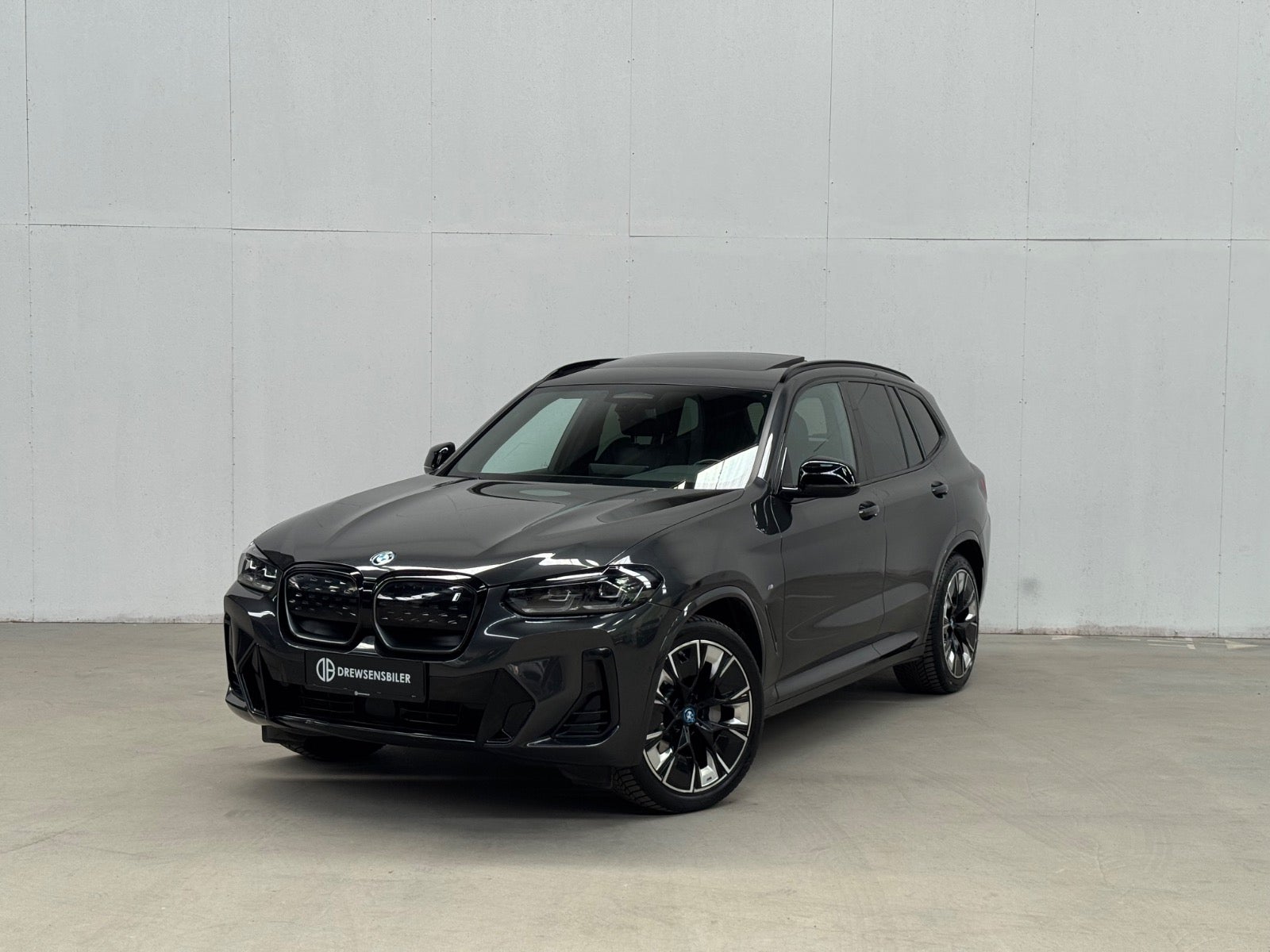 BMW iX3 Charged M-Sport A
