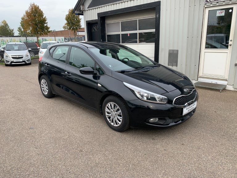 Kia Ceed CVVT Style