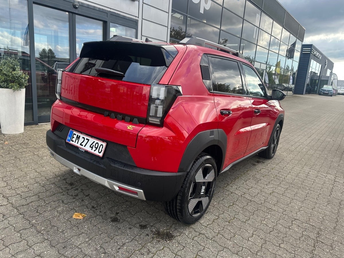 Fiat Grande Panda E la Prima