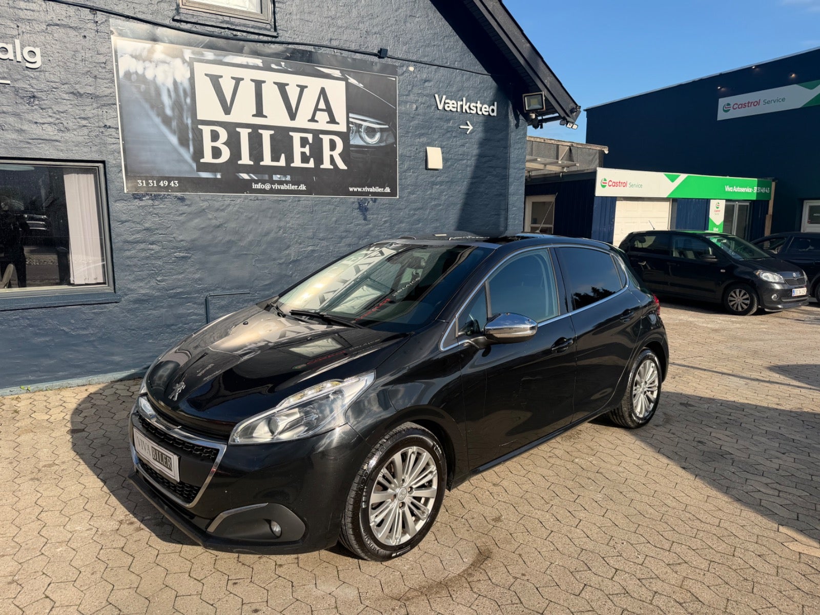 Billede af Peugeot 208 1,6 BlueHDi 100 Allure Sky