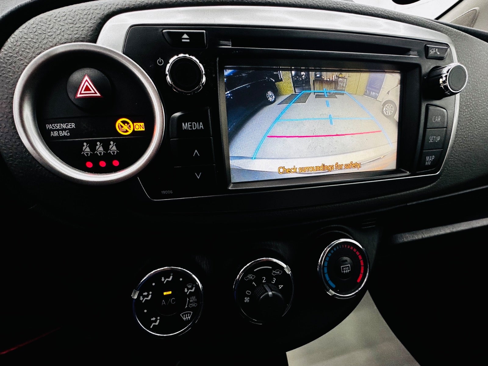 Billede af Toyota Yaris 1,0 VVT-i T2 Touch