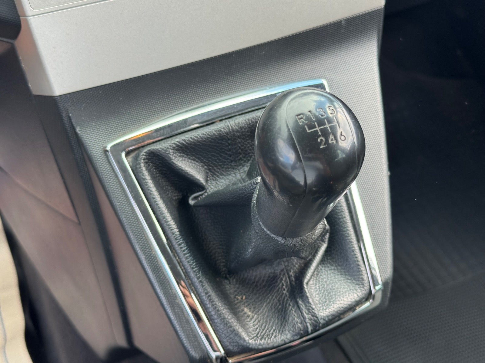 Billede af Toyota Corolla Verso 2,2 D-4D 136 Sol 7prs