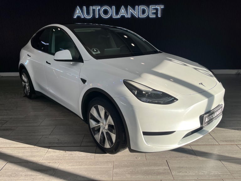 Tesla Model Y RWD