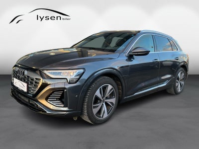 Audi Q8 e-tron 55 S-line quattro 5d