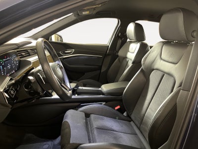 Audi e-tron S-line quattro Van