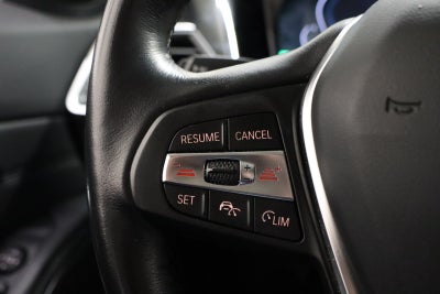 BMW 330e Touring Sport Line aut.