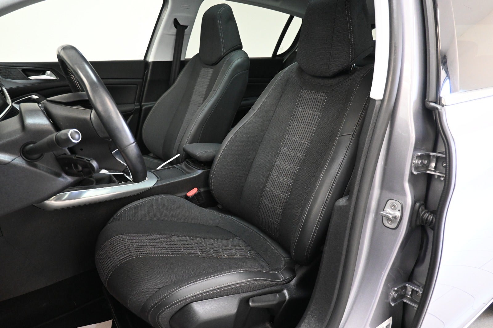 Peugeot 308 PureTech 130 Selection Sky