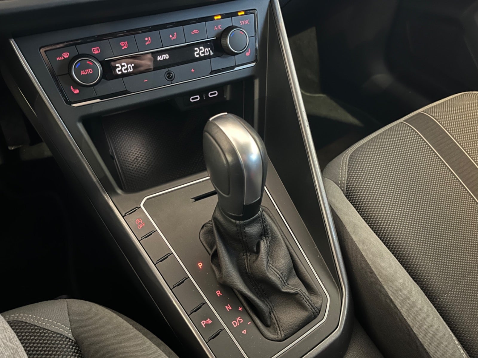 VW Polo TSi 150 R-line DSG Van