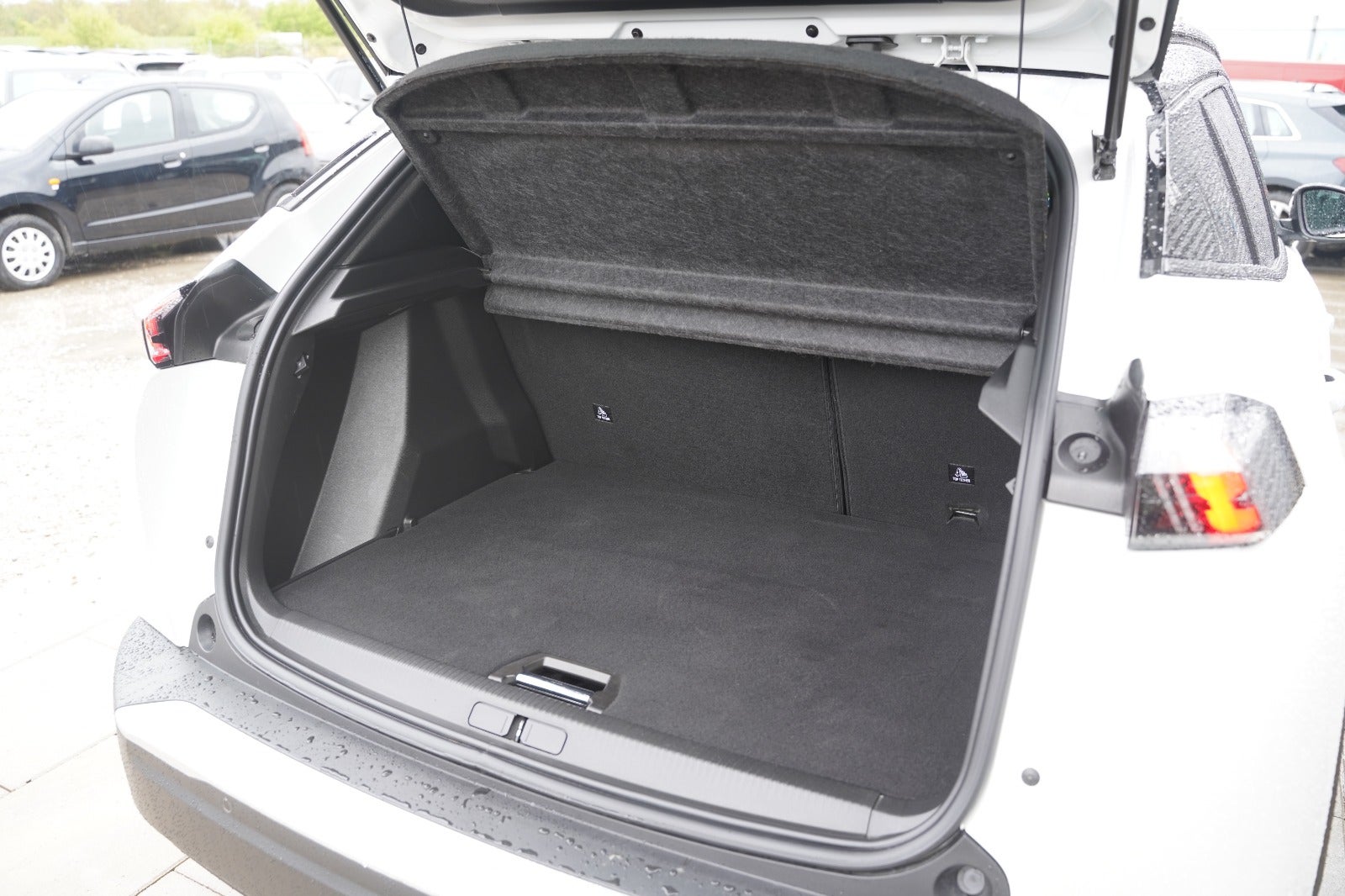 Billede af Peugeot e-2008 50 GT