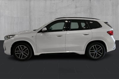 BMW iX1 xDrive30 M-Sport BMW iX1 xDrive30 M-Sport - 1