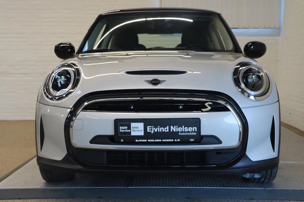 MINI Cooper SE Camden Edition