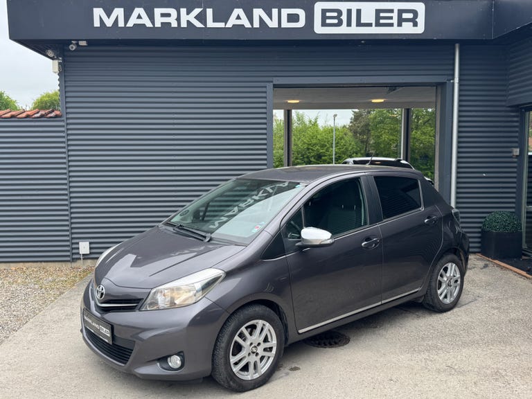 Toyota Yaris VVT-i T2