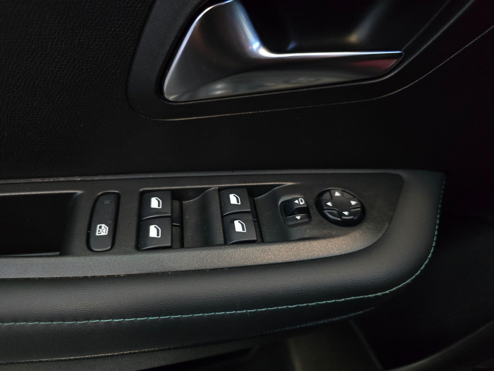 Billede af Peugeot 208 1,2 PureTech 100 Allure EAT8