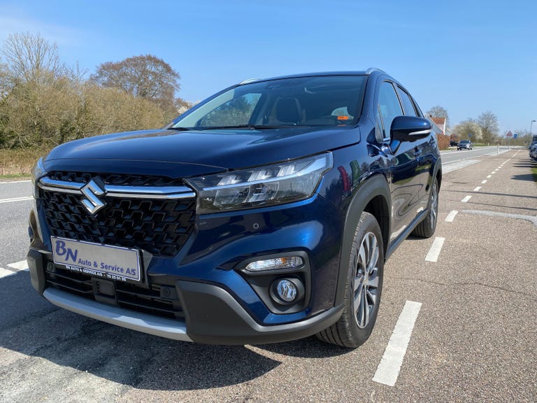 Suzuki S-Cross mHybrid Adventure