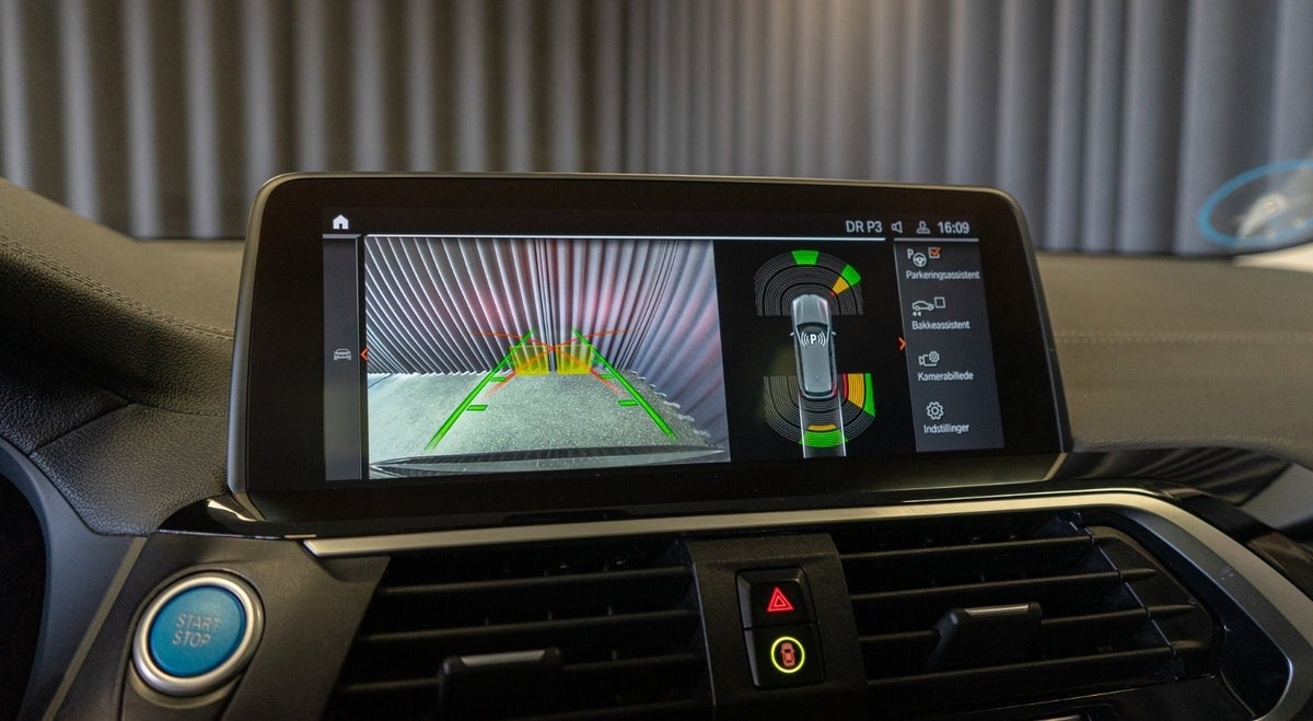 Billede af BMW iX3  Charged