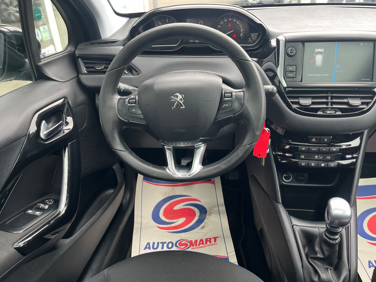 Billede af Peugeot 208 1,5 BlueHDi 100 Allure Sky