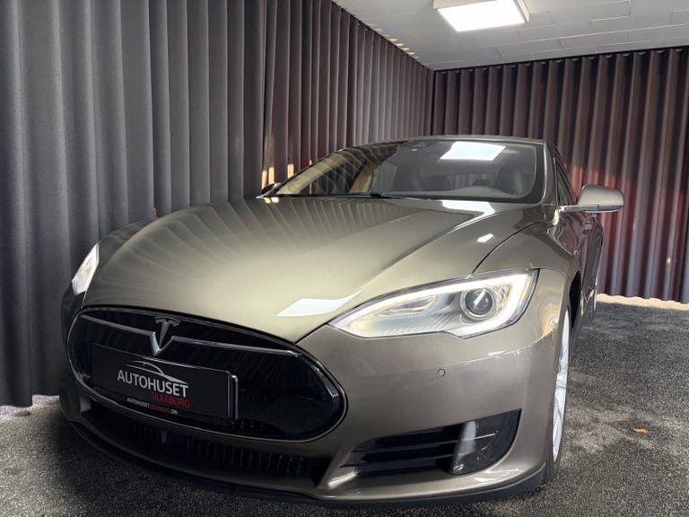 Tesla Model S 70D