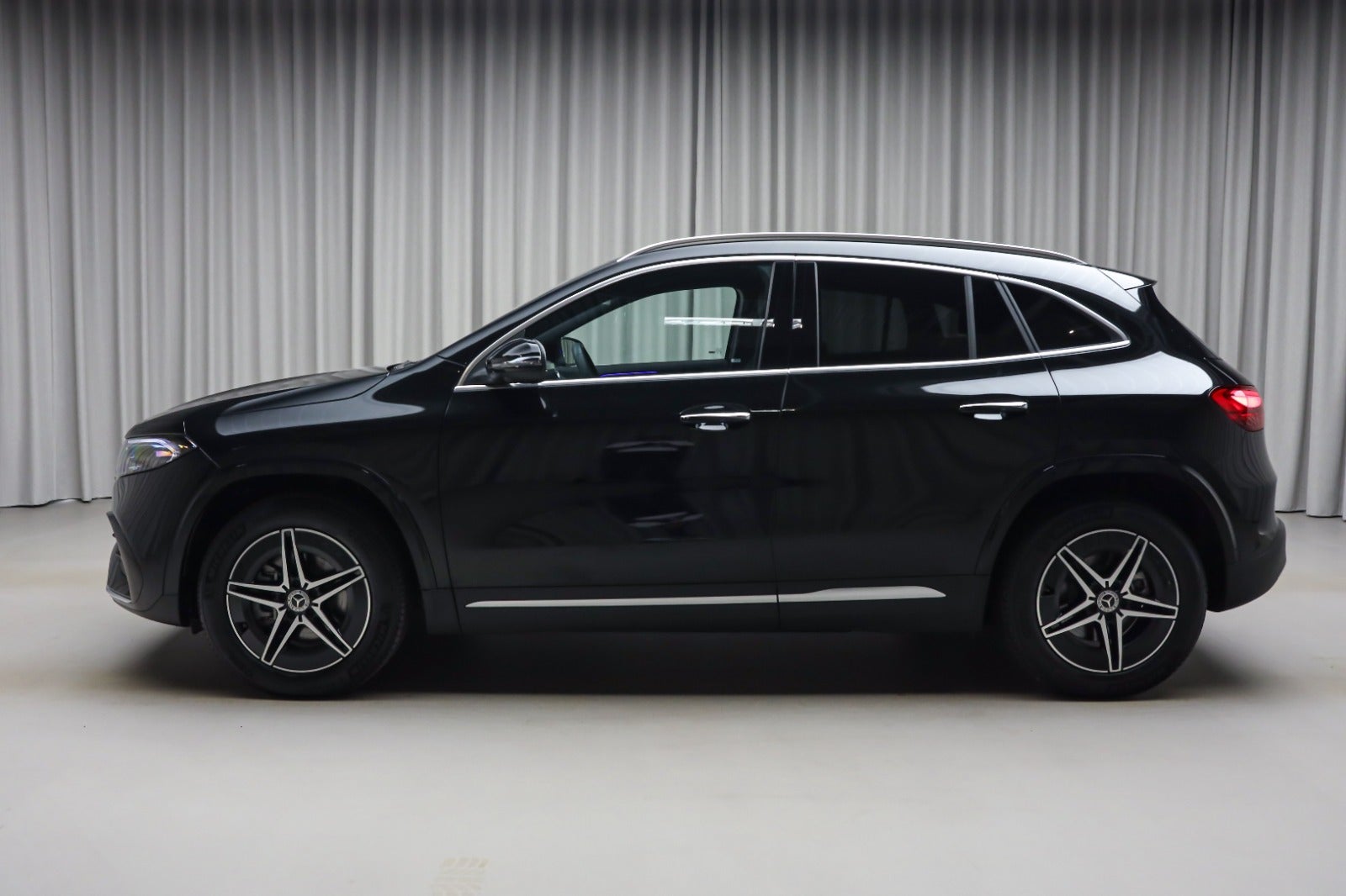 Mercedes-Benz EQA 250+ (6/8)