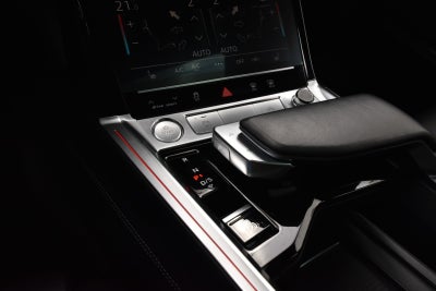 Audi e-tron S-line Sportback quattro