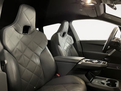 BMW iX xDrive60 Fully Charged