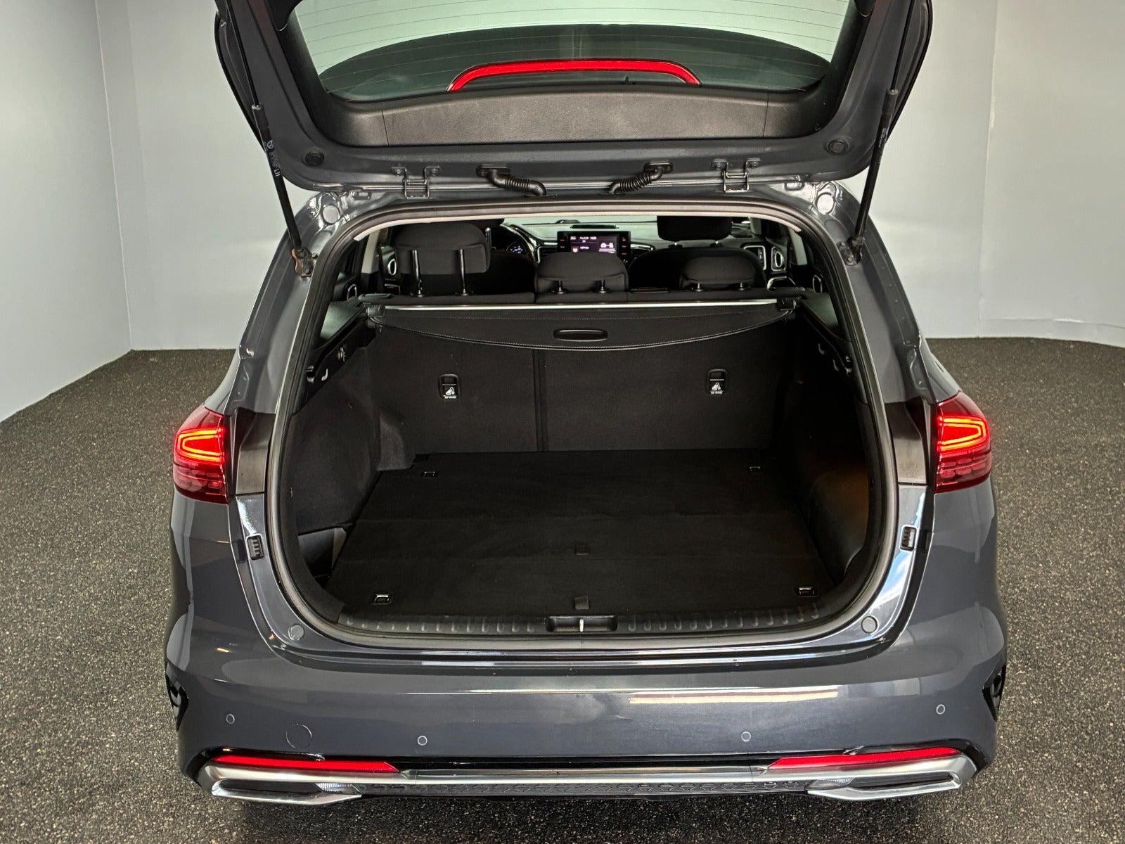 Billede af Kia Ceed 1,6 PHEV Prestige SW DCT