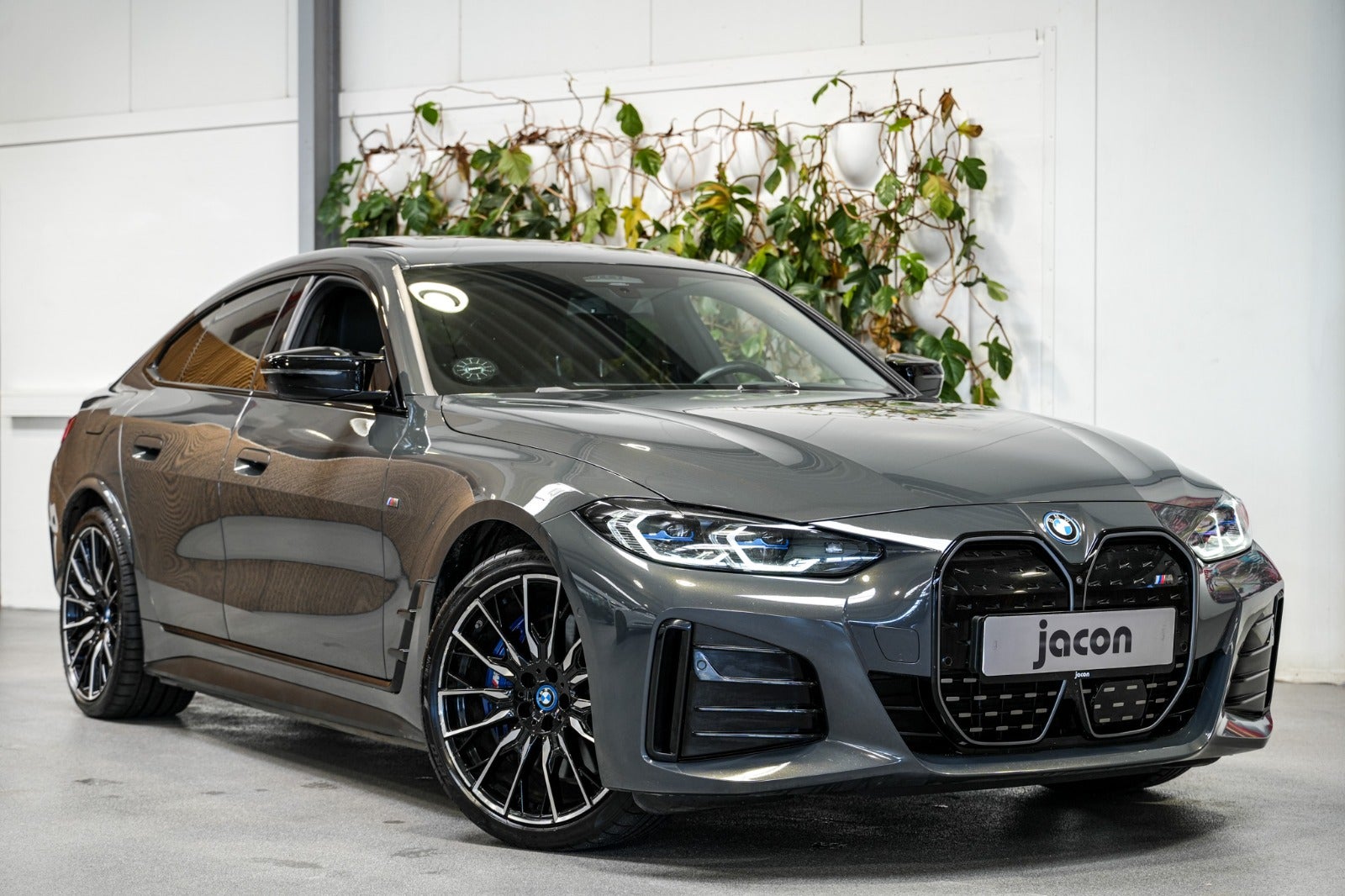 BMW i4 M50 Fully Charged xDrive