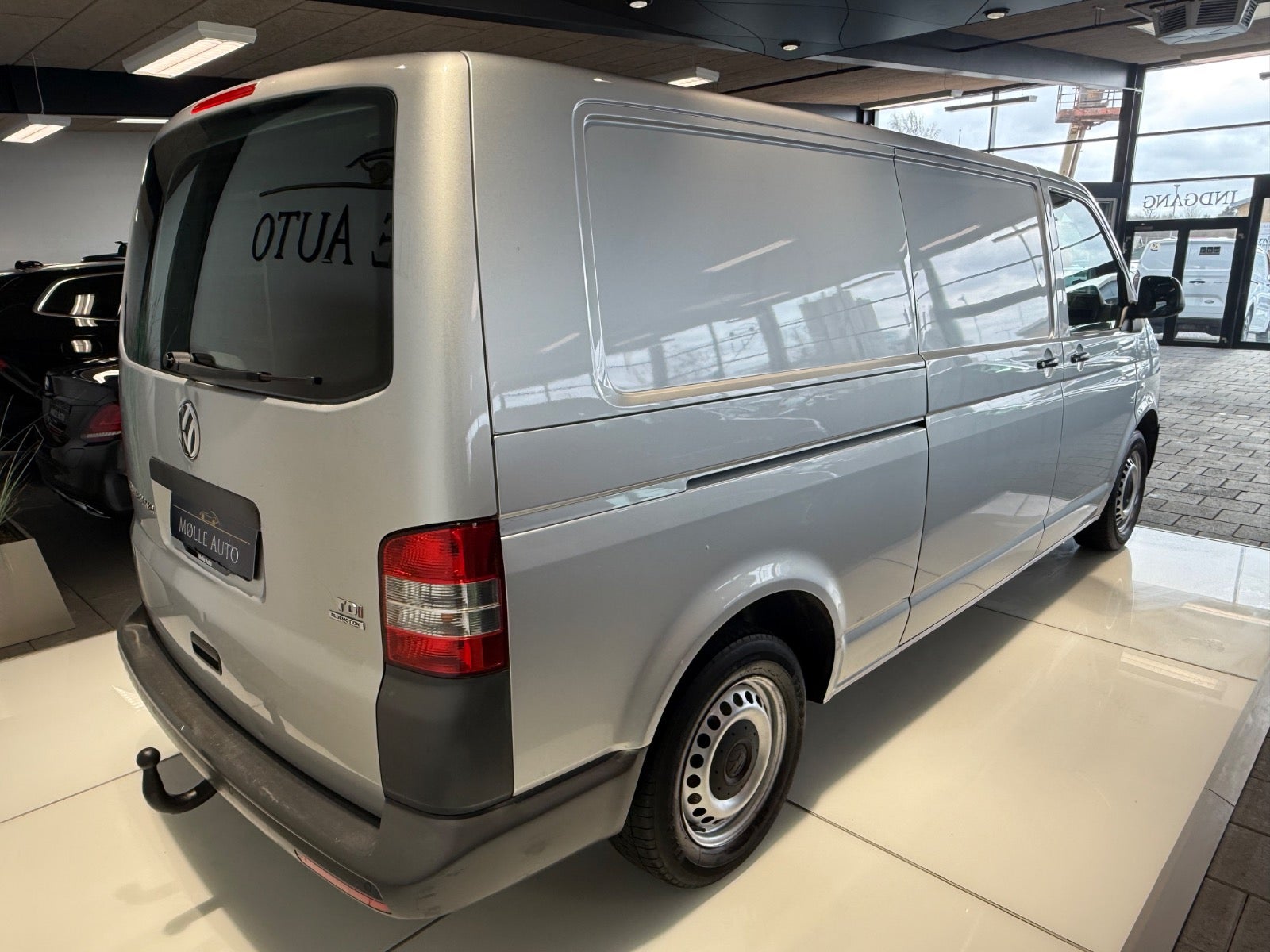 Billede af VW Transporter 2,0 TDi 140 Kassevogn lang