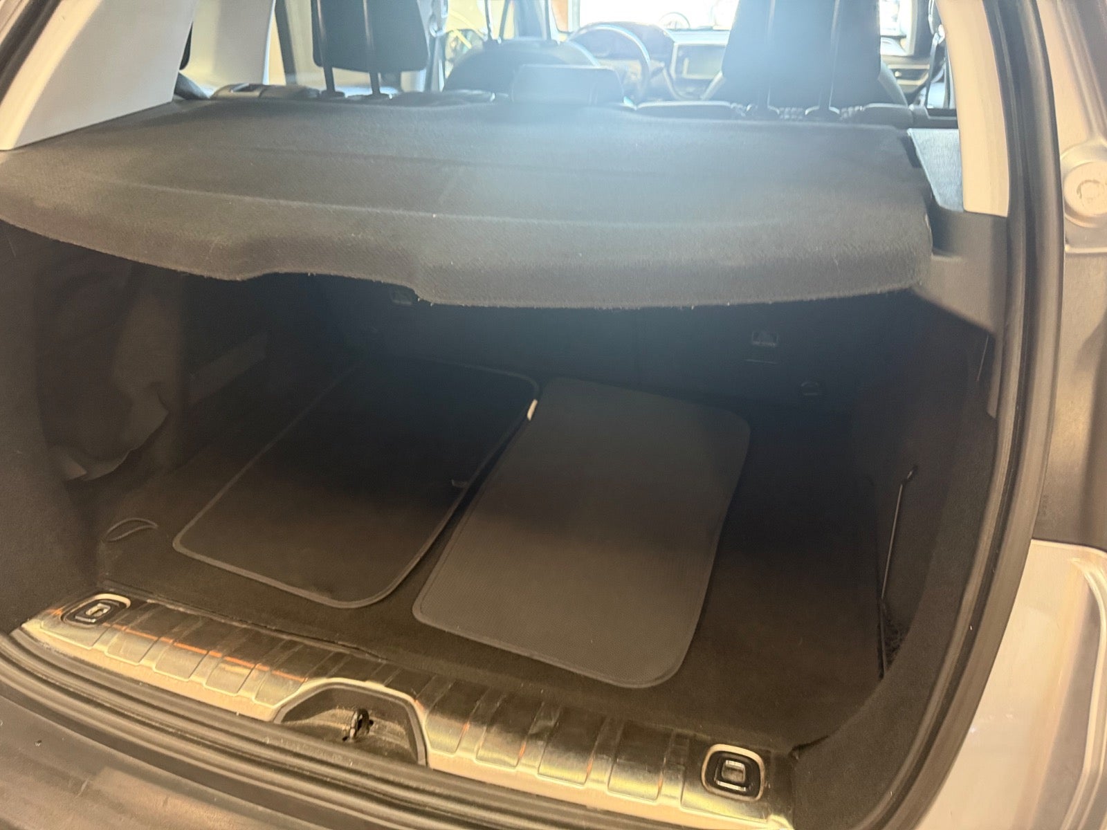 Peugeot 2008 BlueHDi 100 Allure Sky - billede 14