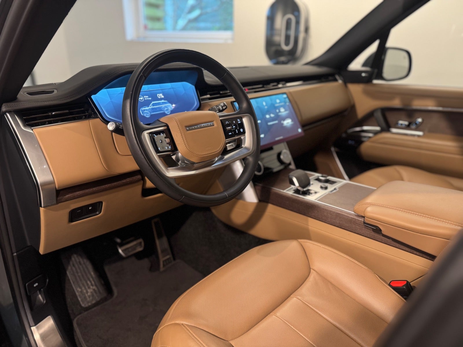 Land Rover – Range Rover