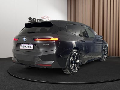 BMW iX xDrive40 Supercharged