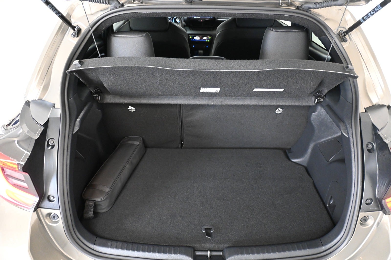 Toyota Yaris Hybrid Style e-CVT