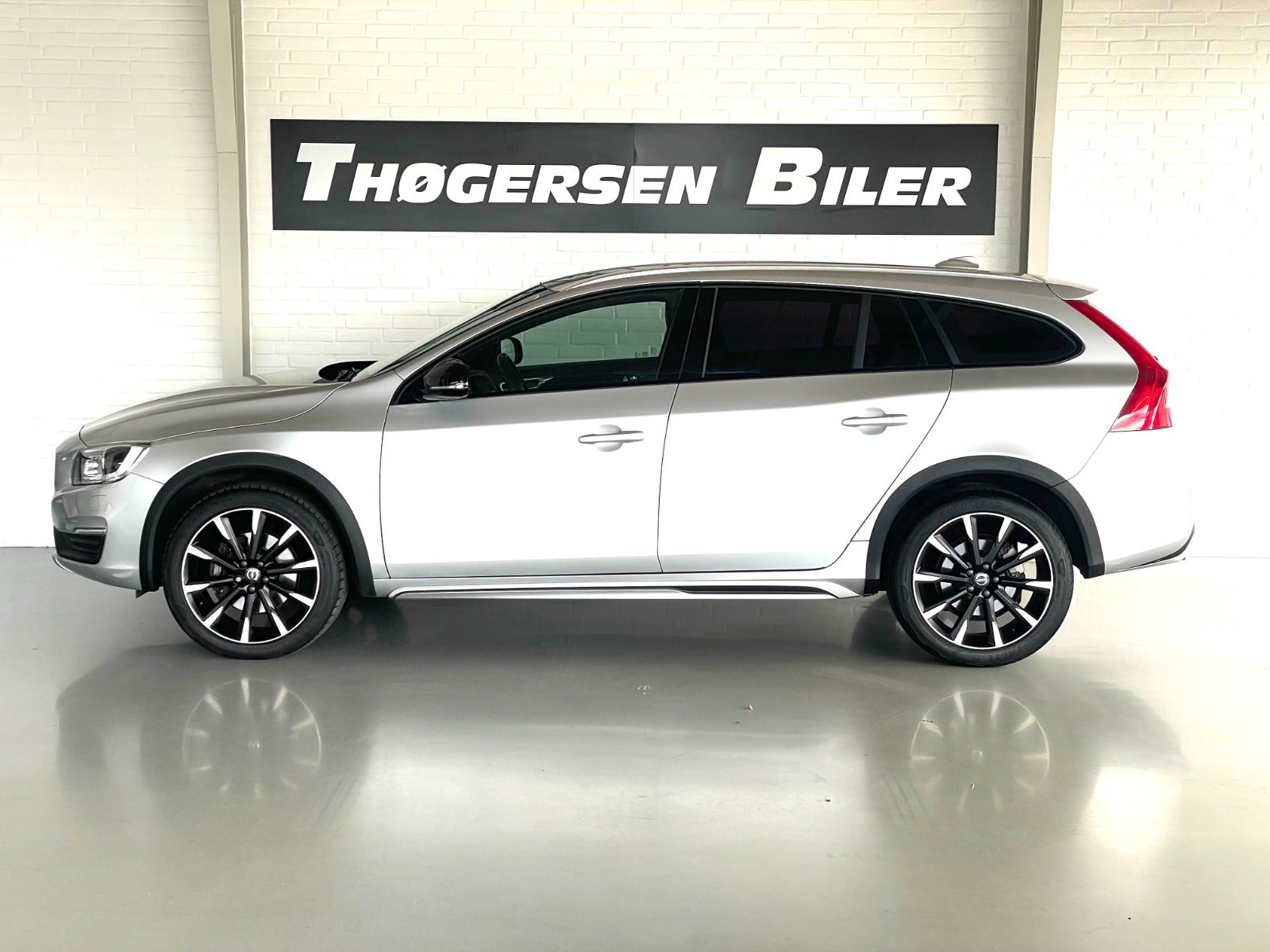 Billede af Volvo V60 CC 2,0 D3 150 Momentum aut.