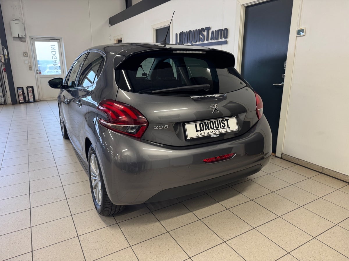 Peugeot 208 PureTech 82 Allure Sky