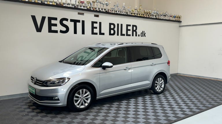 VW Touran TDi 115 Highline DSG Van