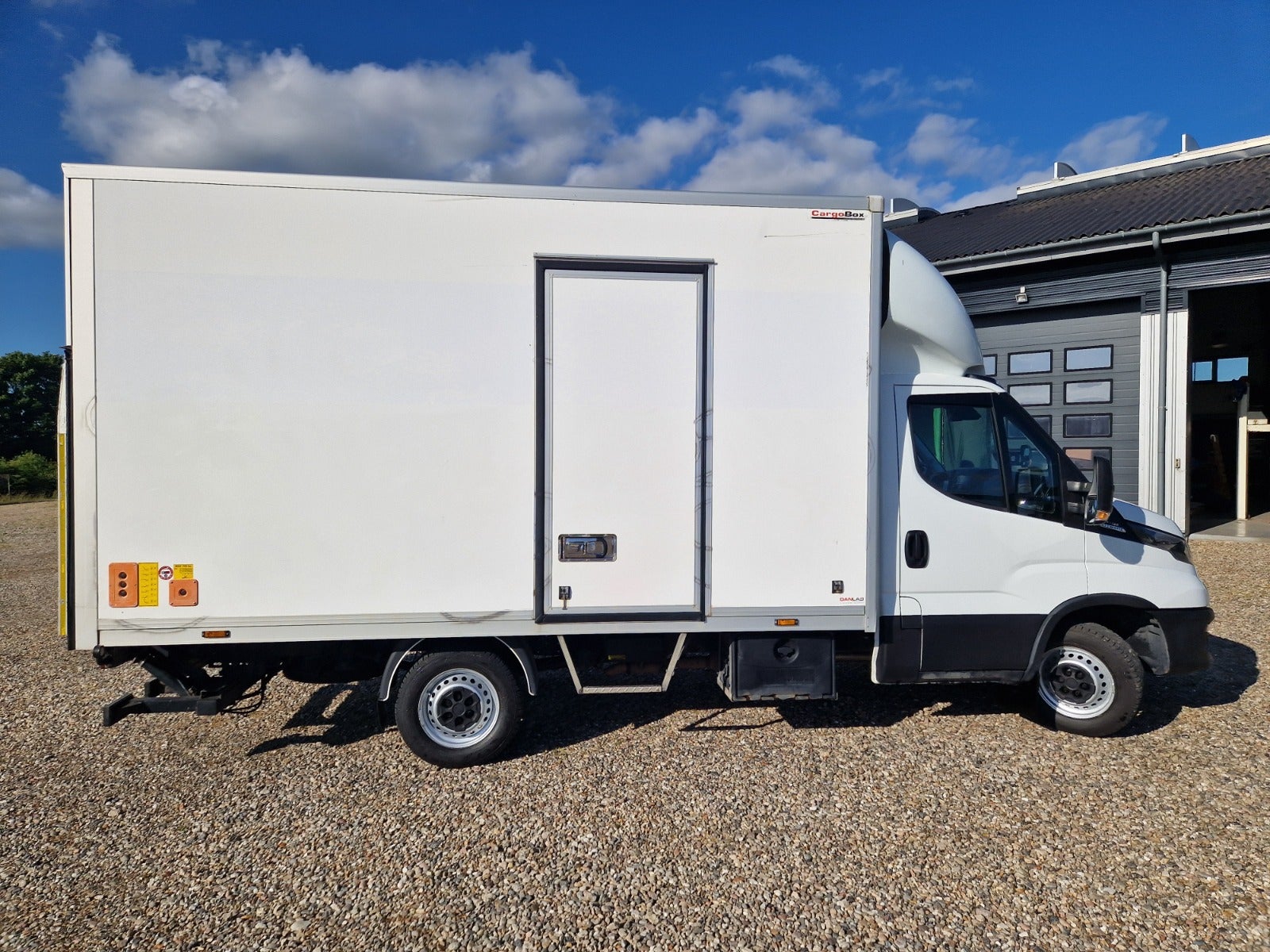 Billede af Iveco Daily 2,3 35S14 Alukasse m/lift