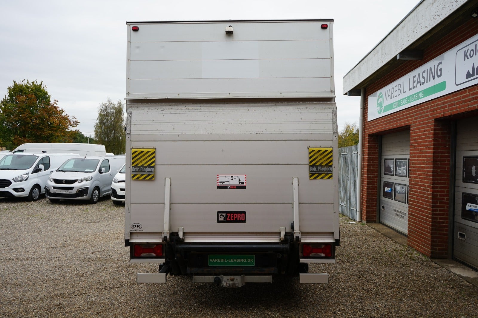 Billede af Iveco Daily 2,3 35S16 Alukasse m/lift AG8