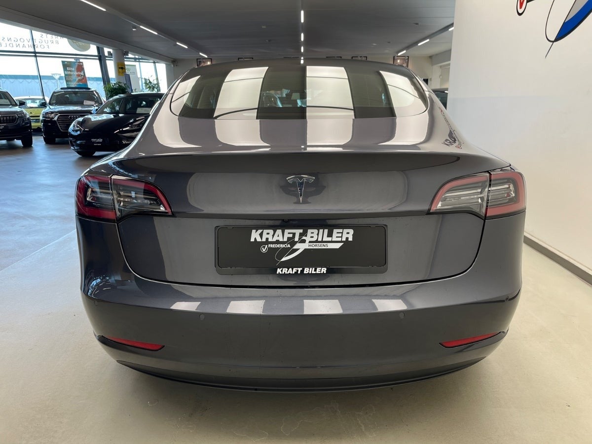 Billede af Tesla Model 3  Standard Range+ RWD