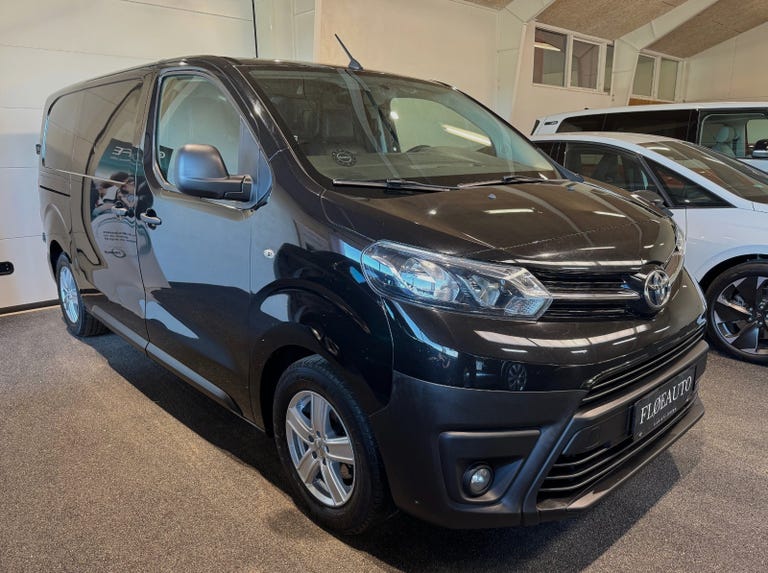 Toyota ProAce D 115 Medium Base