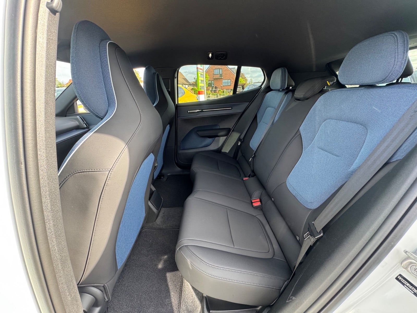 Billede af Volvo EX30  Standard Range Core