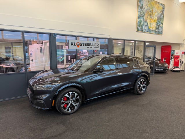 Ford Mustang Mach-E 75 Standard Range AWD