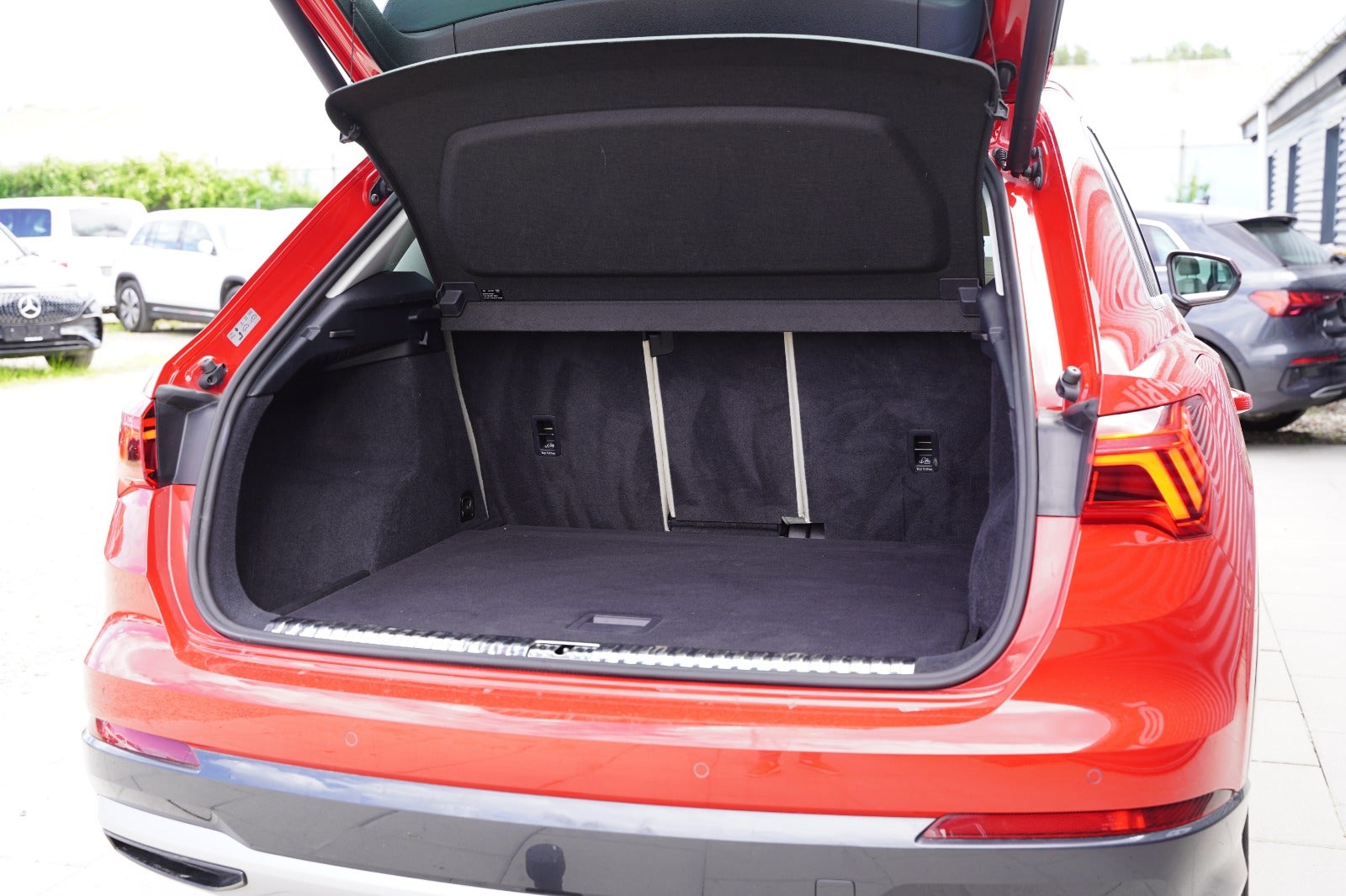 Billede af Audi Q3 35 TFSi Advanced Prestige S-tr.