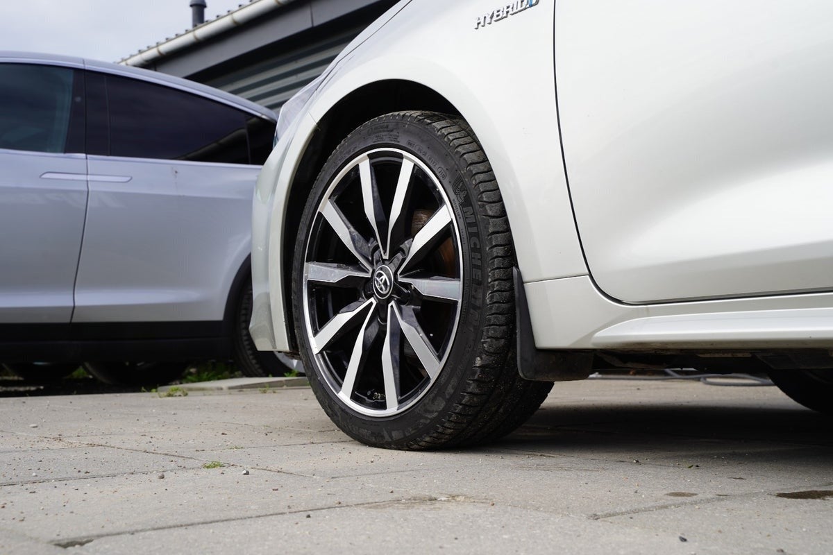 Billede af Toyota Corolla 1,8 Hybrid Premium Smart Design MDS