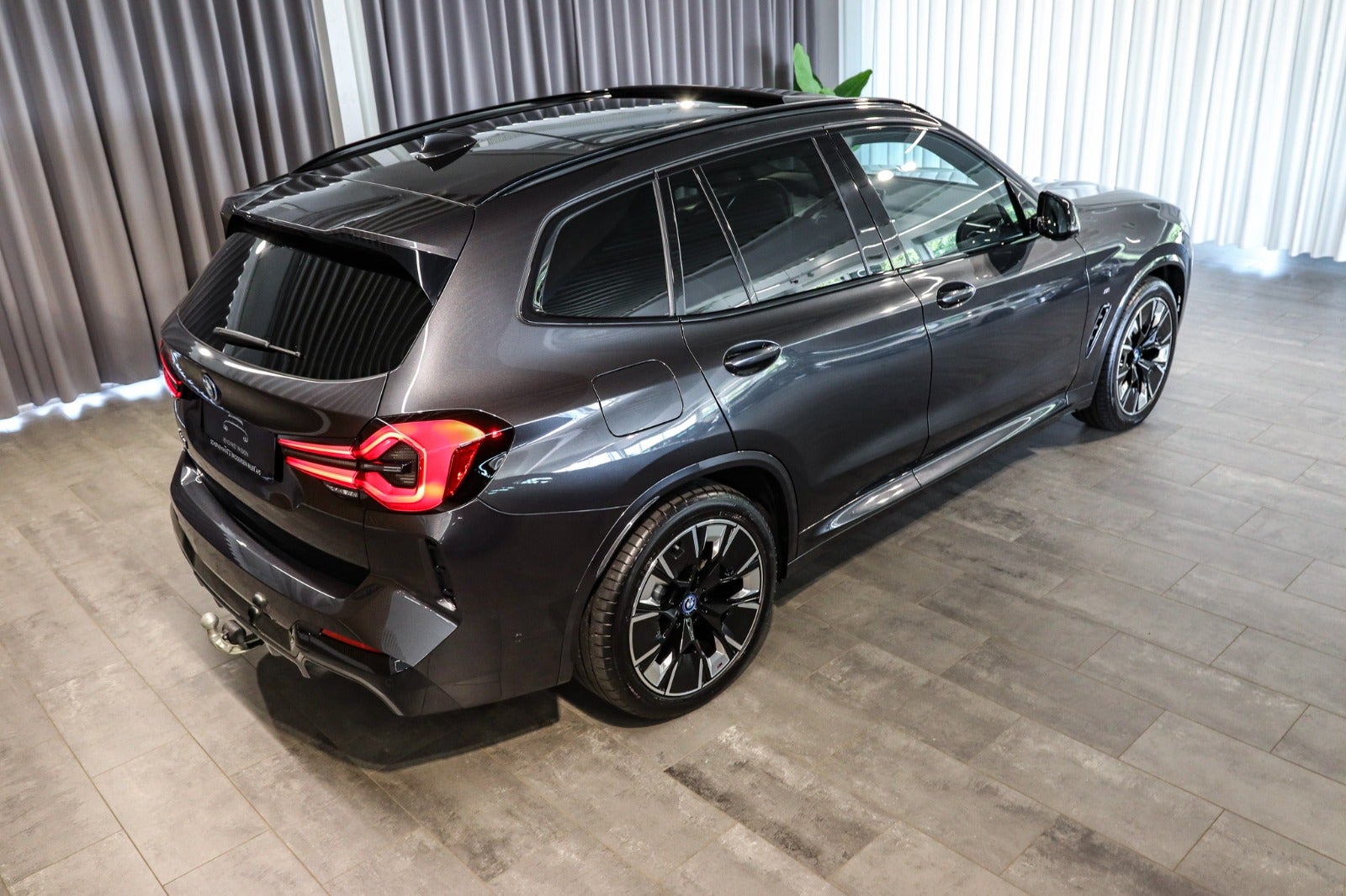Billede af BMW iX3  Charged Plus M-Sport