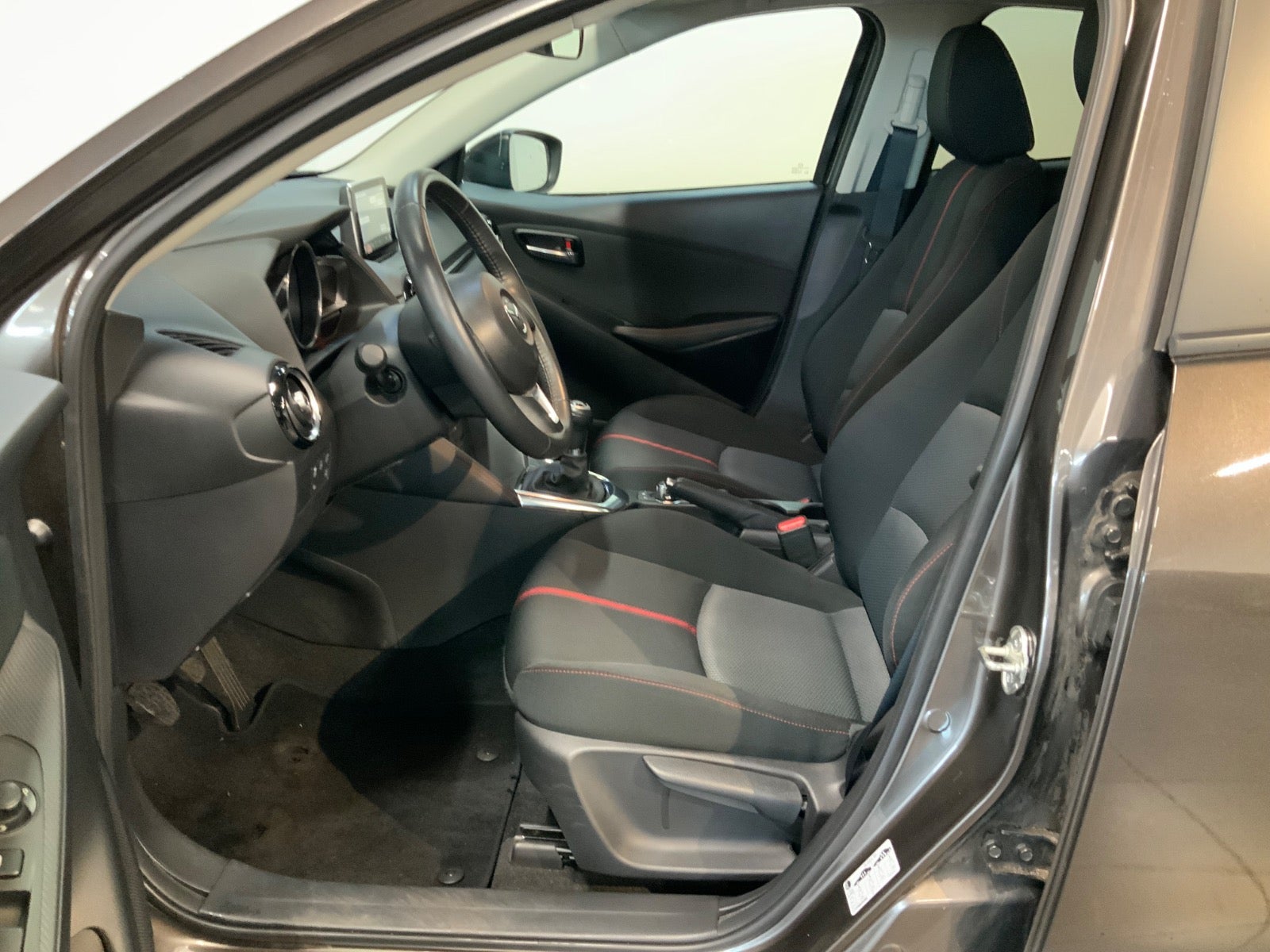 Mazda 2 (8/8)