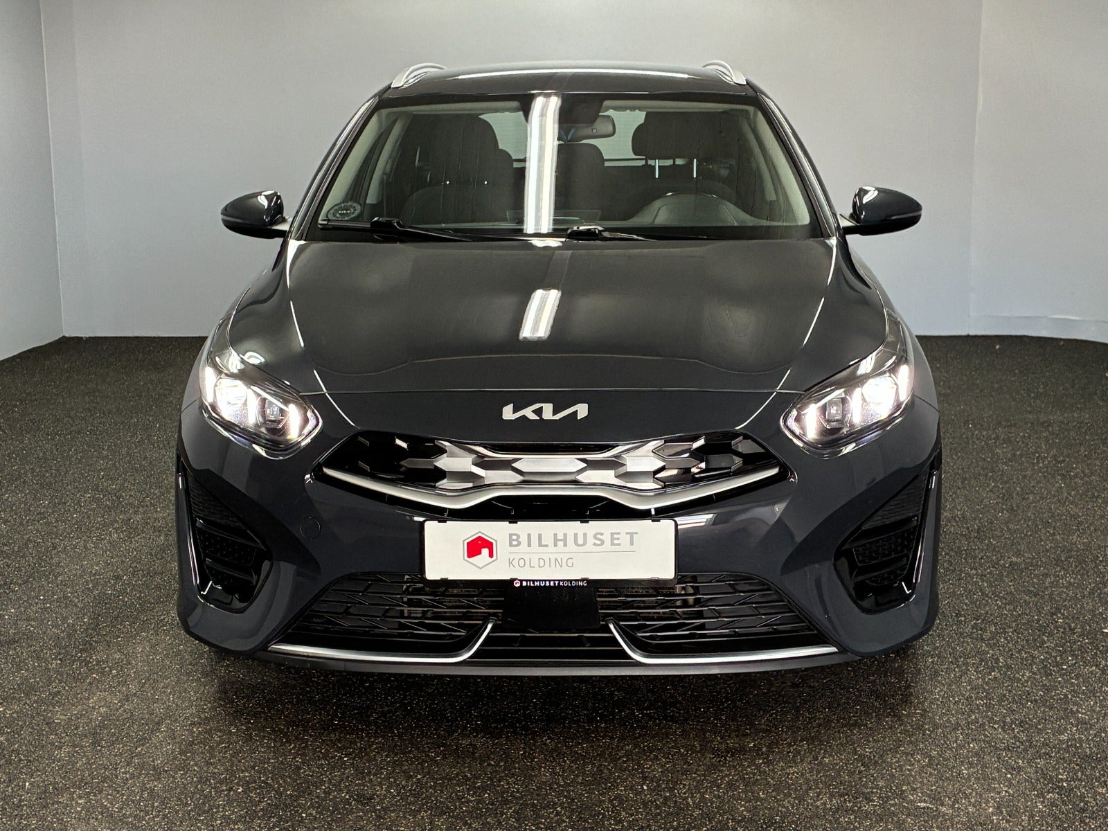 Billede af Kia Ceed 1,6 PHEV Prestige SW DCT